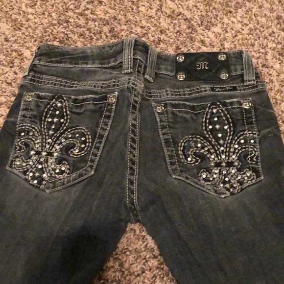 Size 27 Boot Cut Miss Me Jeans - Picture 4 of 4